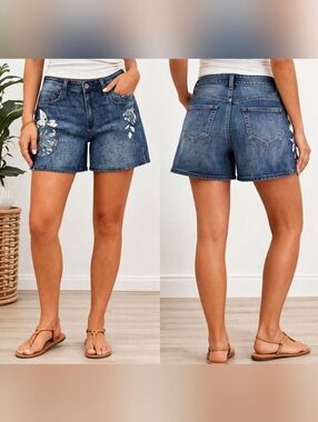 Pilcro Anthropologie Floral Denim Shorts Boho Mid Rise Blue Women’s